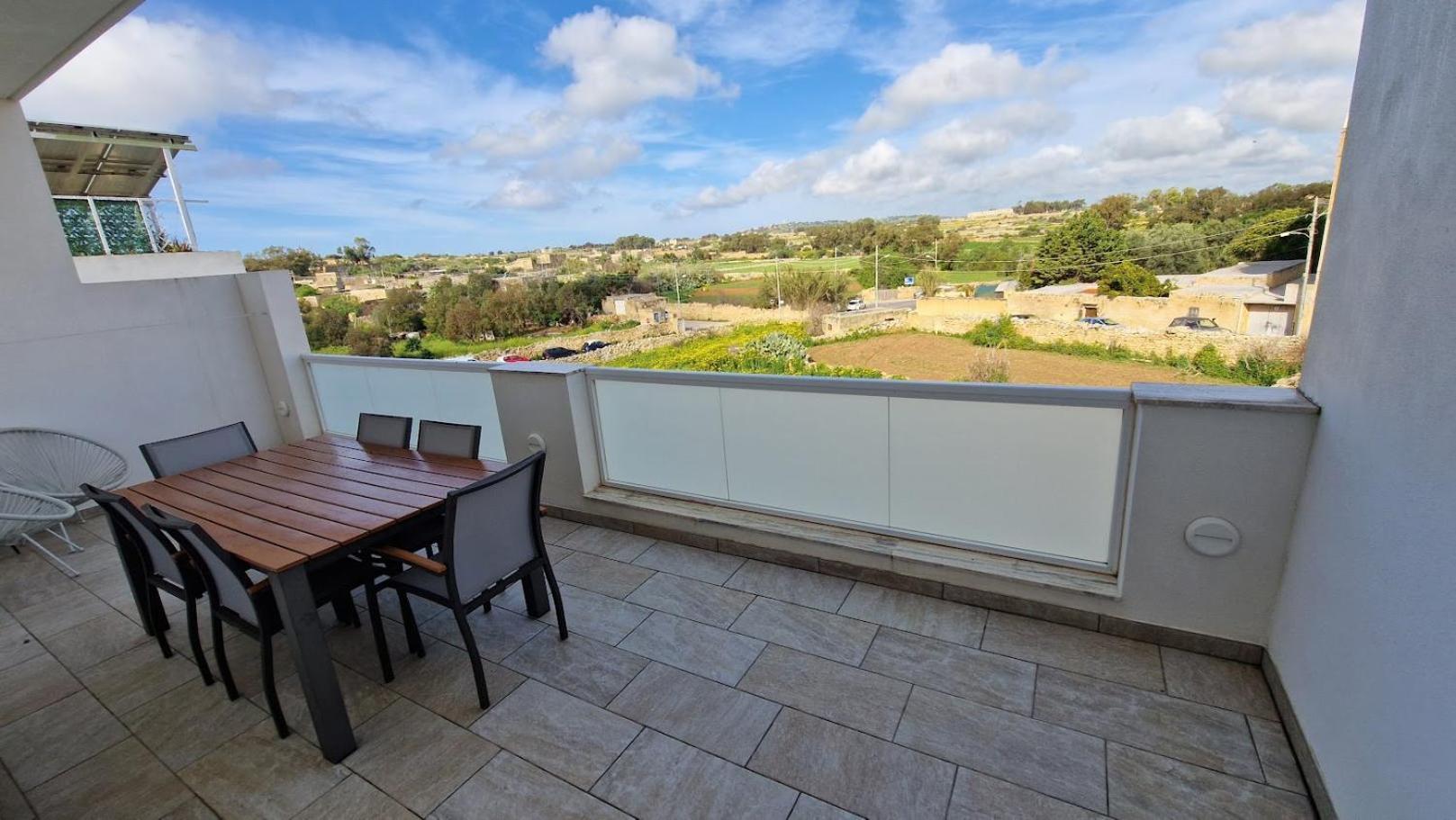 Carousel Apartments Qrendi Exterior foto